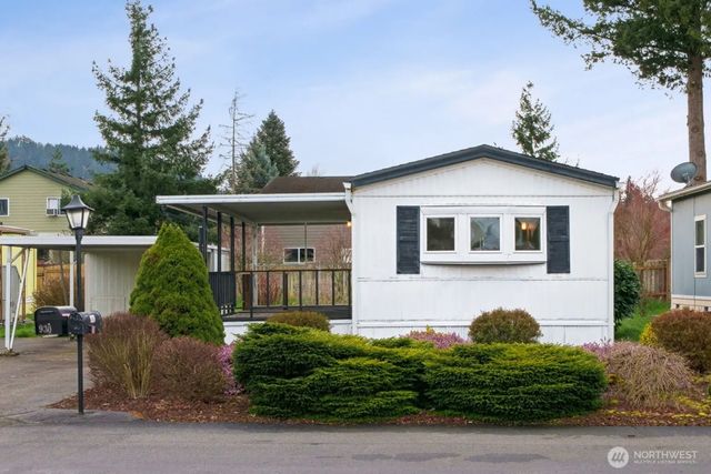 930 Mountain Villa Loop, Enumclaw