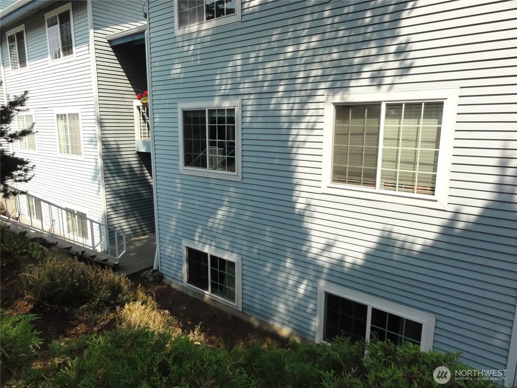 3810 S 158th Street B8, Tukwila