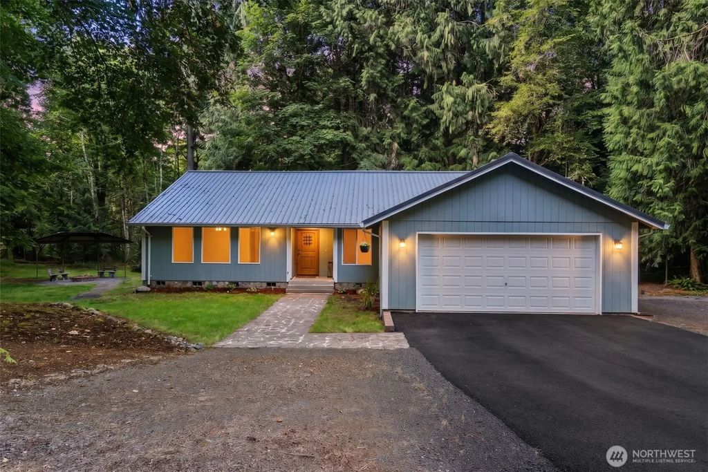 220 E Moore Lane, Shelton