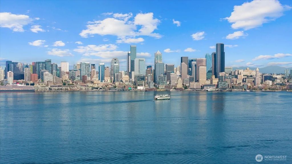 1301 Harbor Avenue Sw 310, Seattle