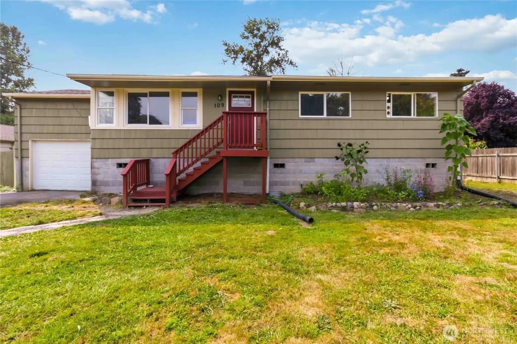 109 Merritt Drive, Longview
