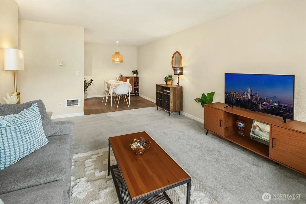 750 N 143rd Street 208, Seattle