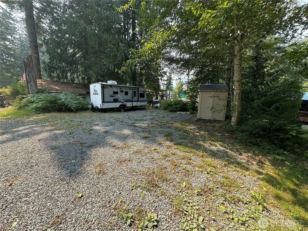 5196 Ma Kook Trail, Concrete
