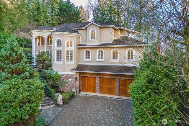 5325 145th Place Se, Bellevue