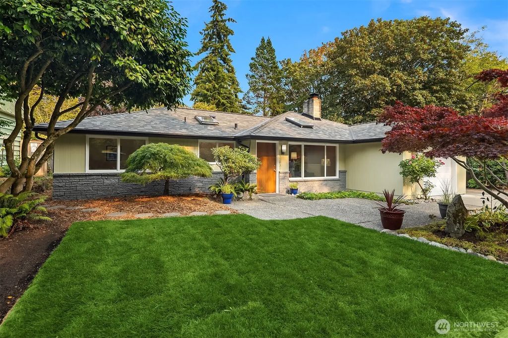 12032 12th Avenue Nw, Seattle