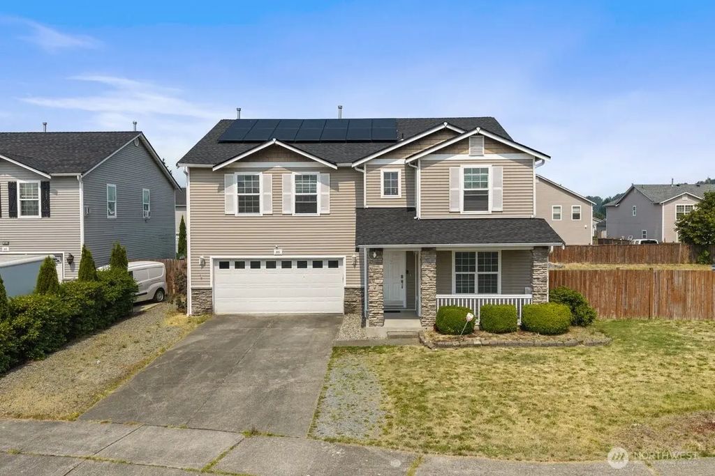 205 Silvernail St Ne, Orting
