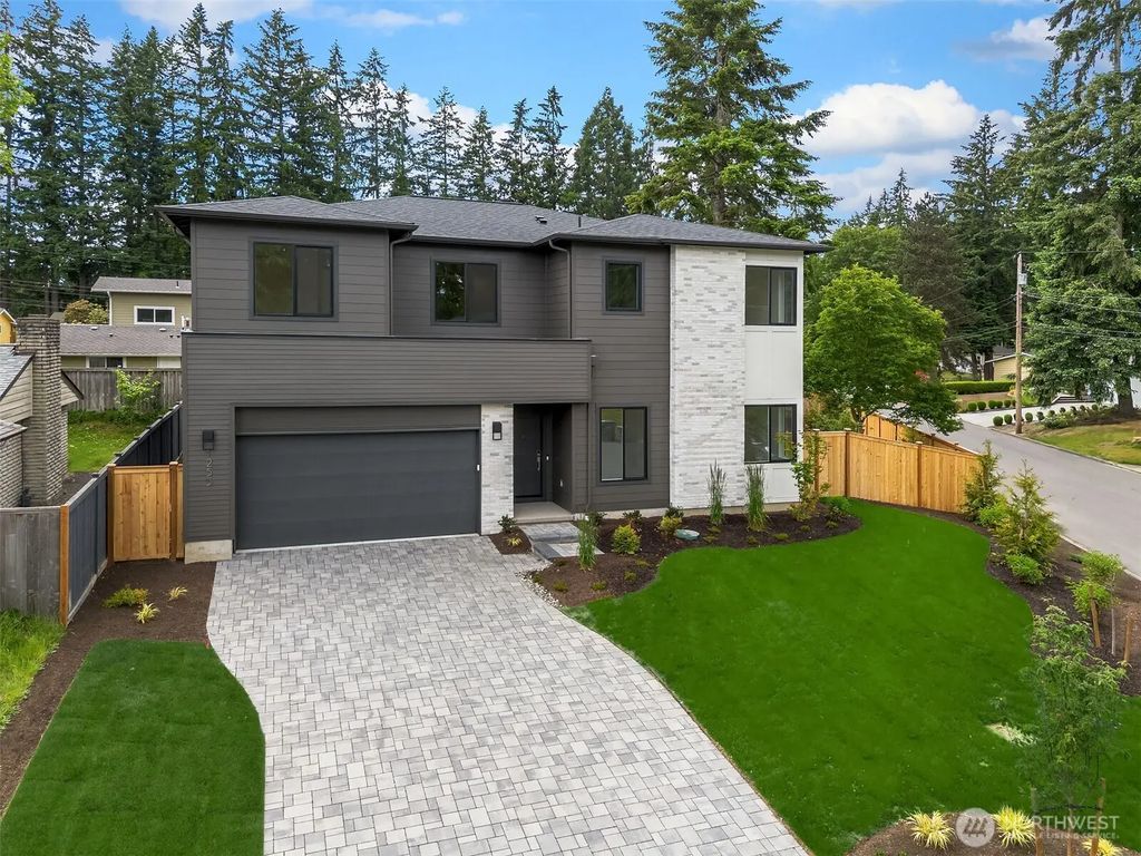1255 169th Avenue Ne, Bellevue