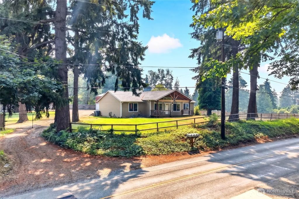 10516 36th Street E, Edgewood
