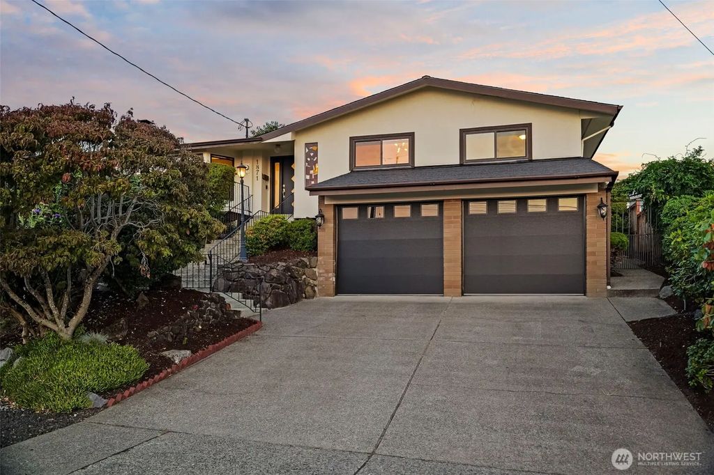 1871 N Skyline Drive, Tacoma