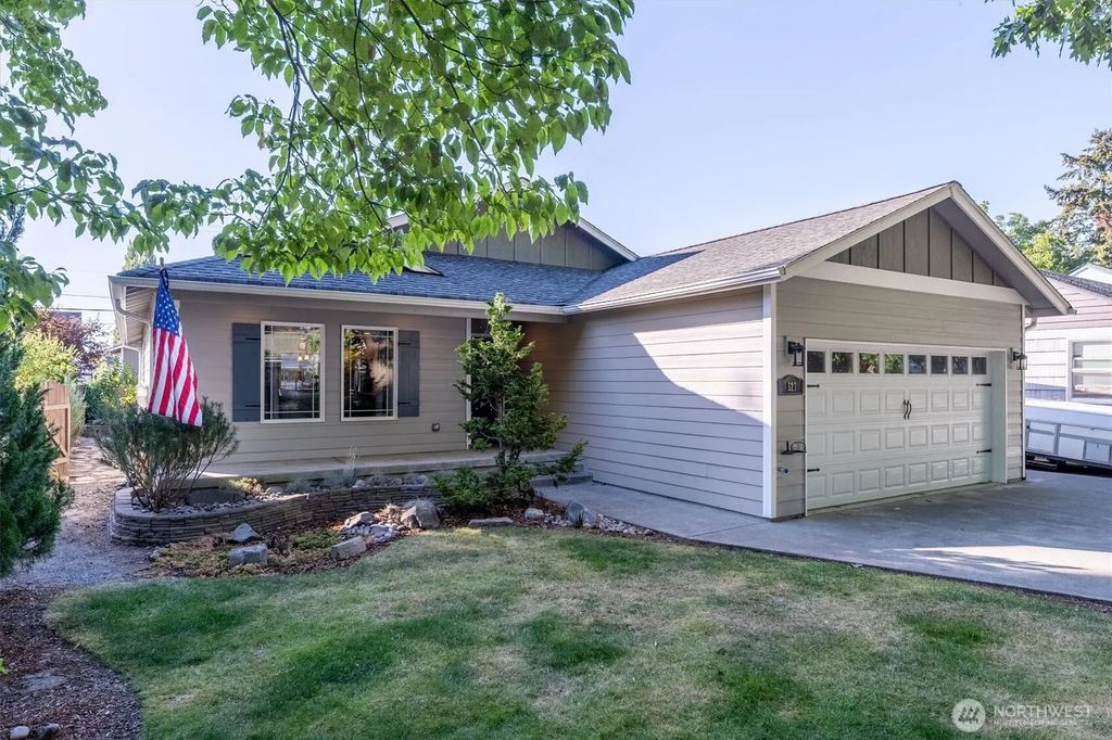 527 26th Avenue, Longview
