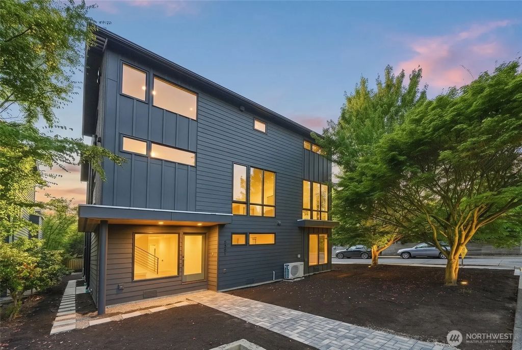 5301 49th Avenue Sw, Seattle