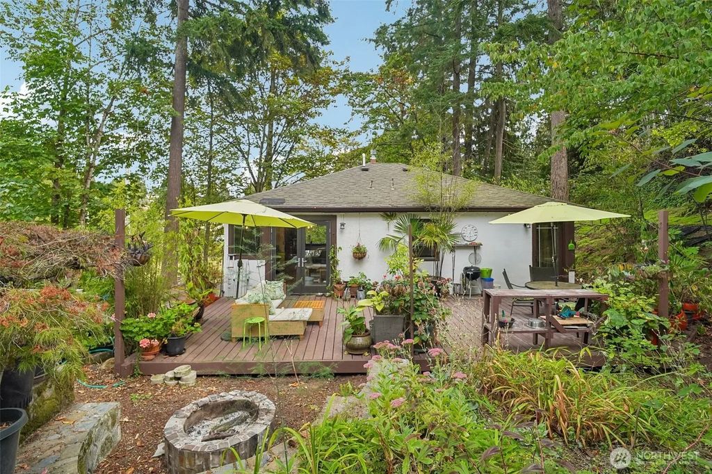 10747 56th Avenue S, Seattle