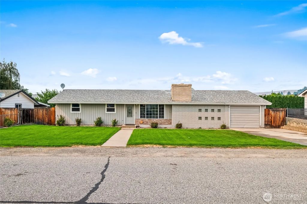 203 Se 1st, East Wenatchee