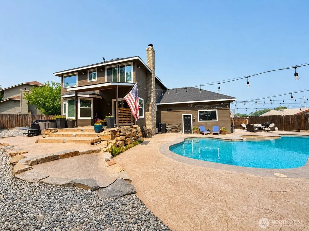 506 Cedar Wood Place, Wenatchee
