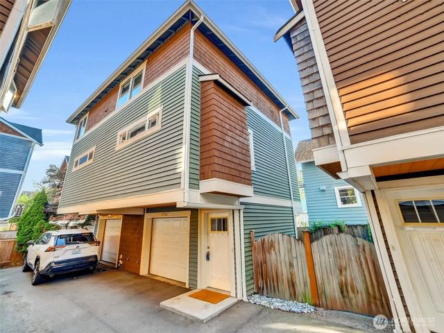 4516 Dayton Avenue N, Seattle