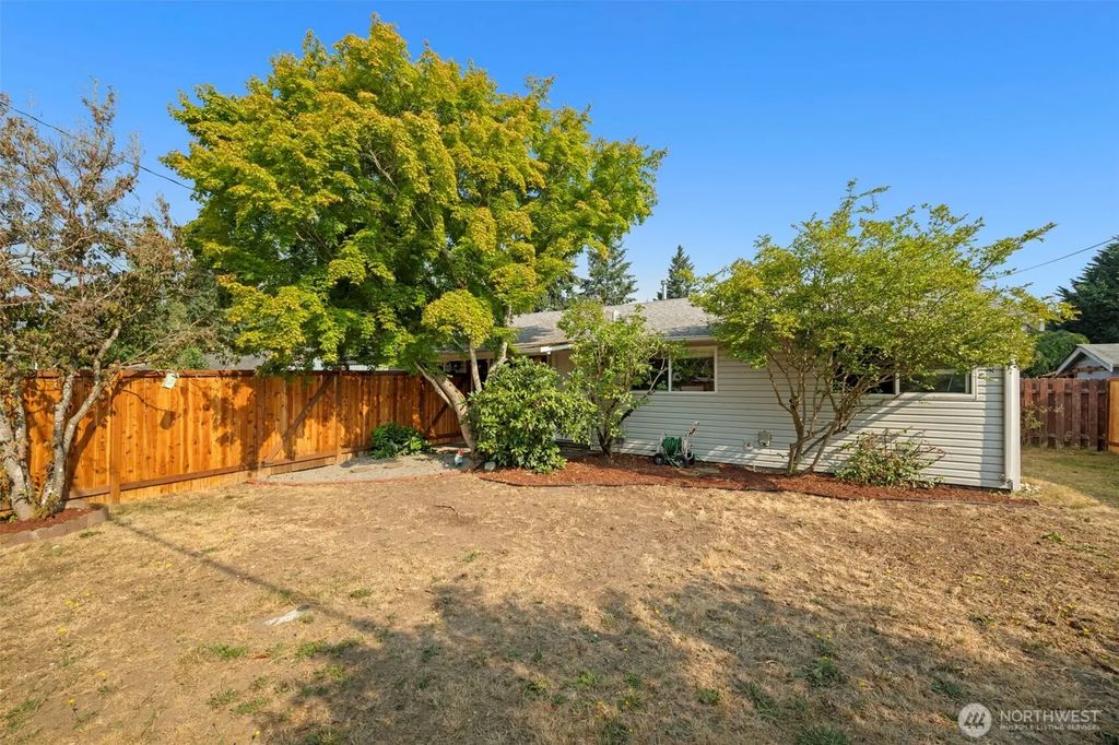 222 Sw 305th Street, Federal Way