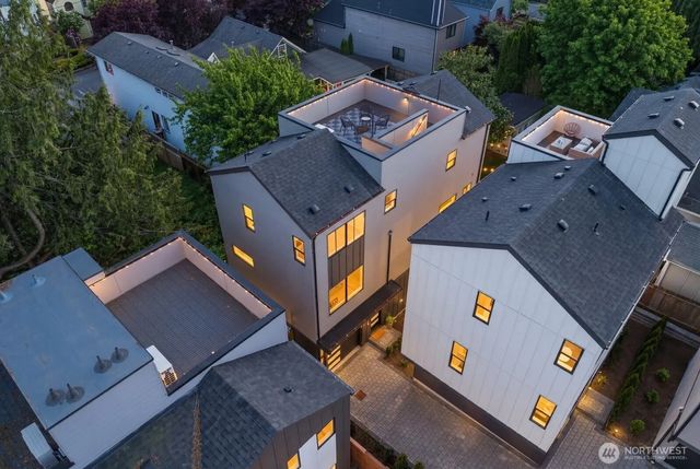 933 N 87th Street, Seattle