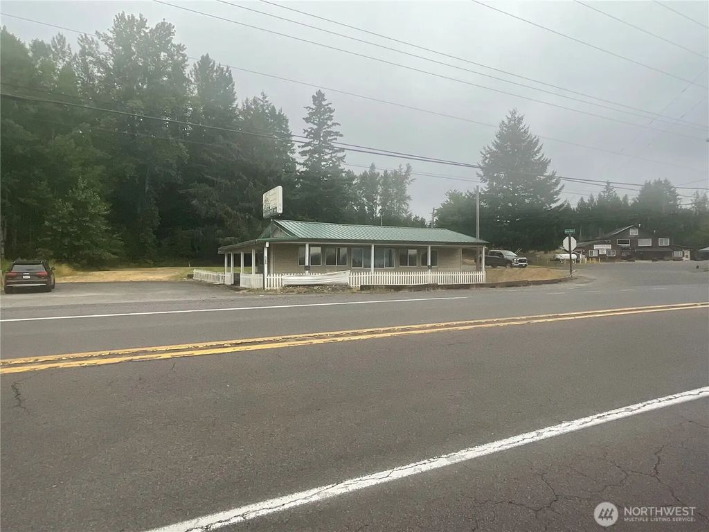 4200 Spirit Lake Highway, Silverlake