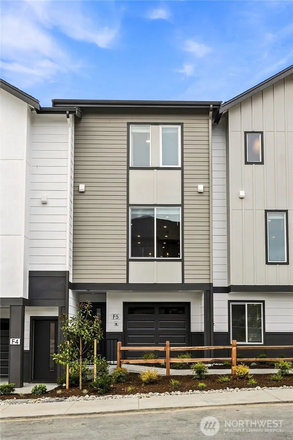 16202 Manor Way F2, Lynnwood
