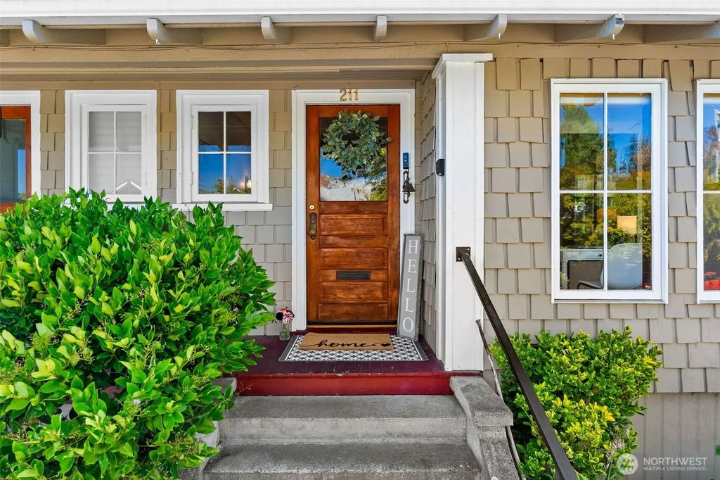 211 19th Avenue Sw, Olympia