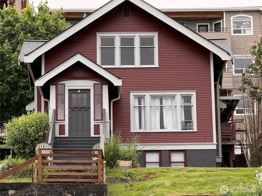 1006 N Garden Street 1, Bellingham