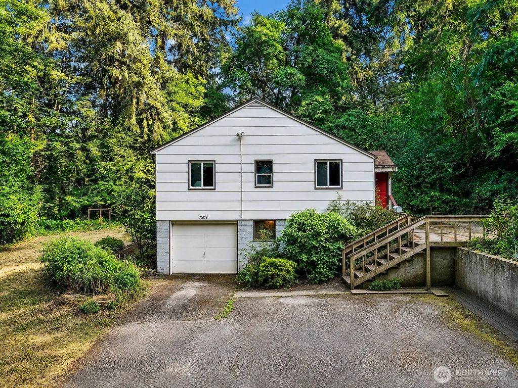 7508 Woodland Avenue E, Puyallup