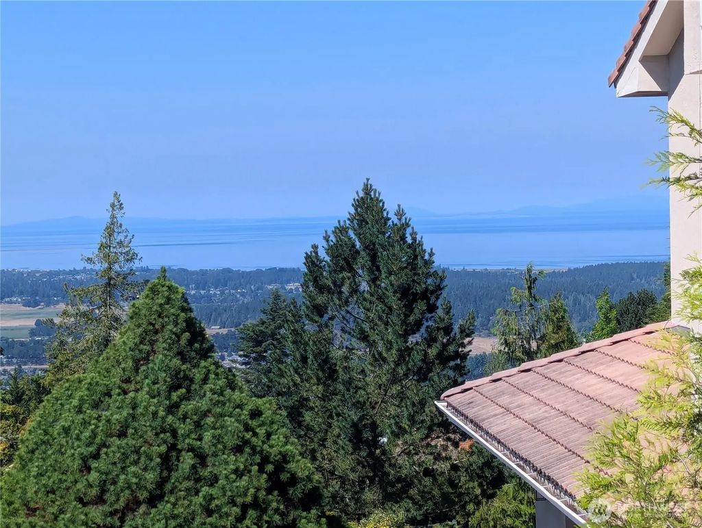 315 Quails Roost Road, Sequim