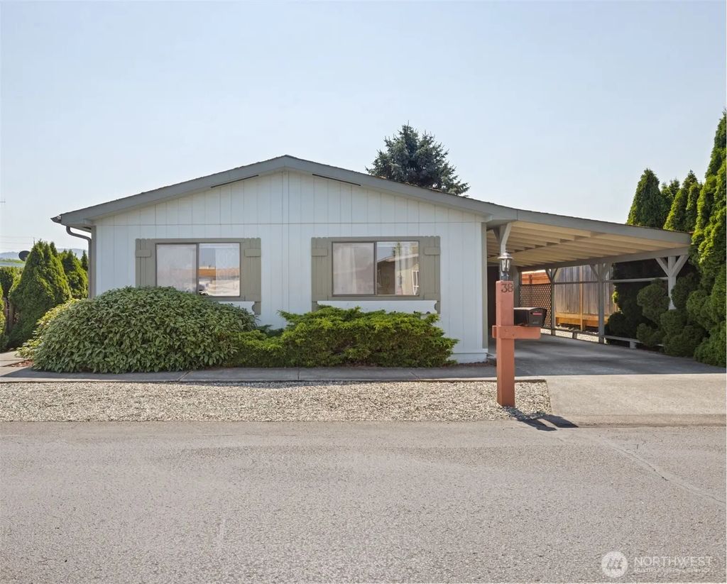 325 N 5th Avenue 38, Sequim