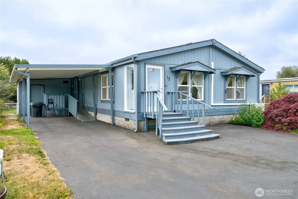 6603 Fawn Lane 13, Long Beach