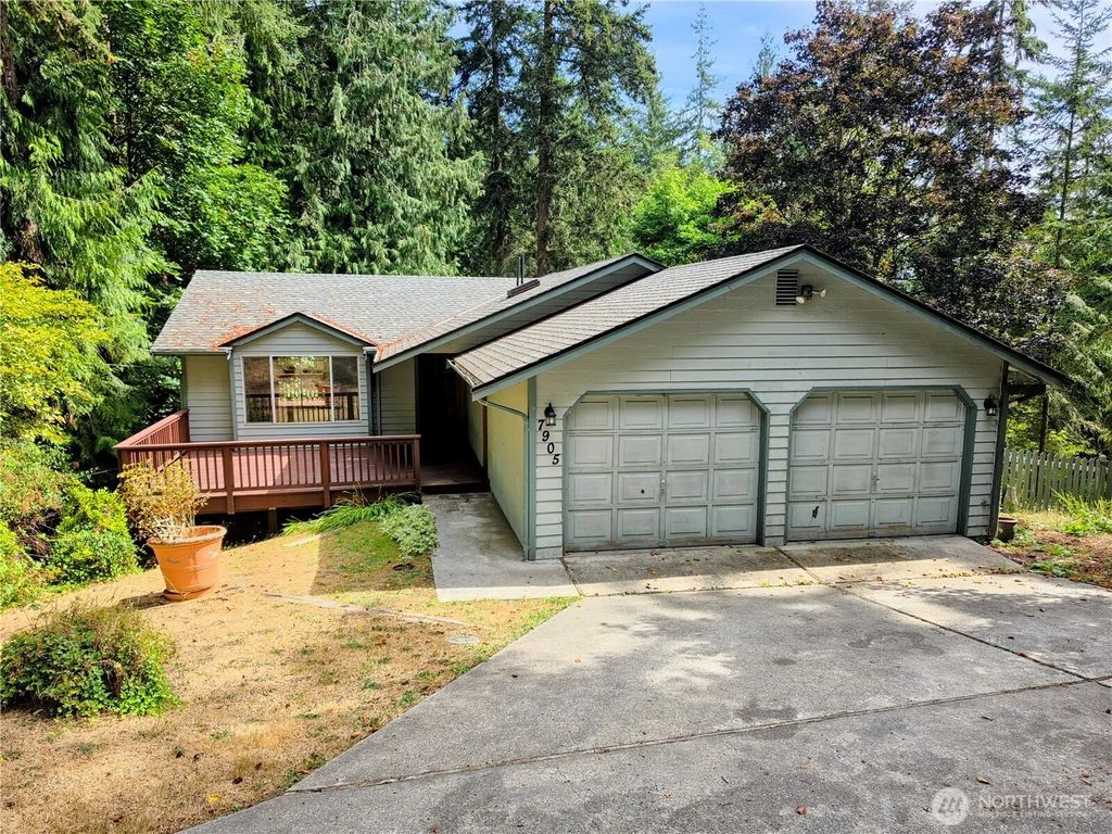 7905 Decatur Avenue, Clinton
