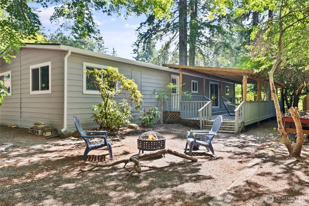 40 E Herron Place, Shelton