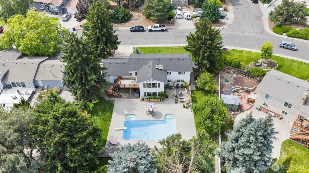 164 Hills West Way, Richland