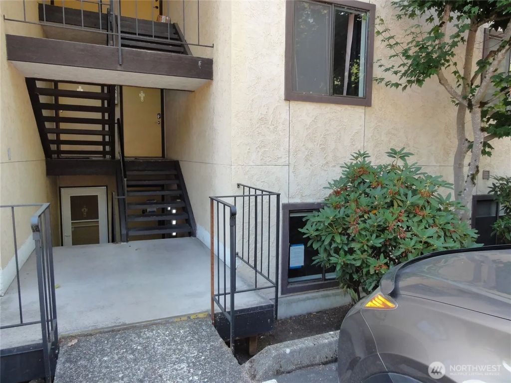 23511 102nd Avenue Se D102, Kent