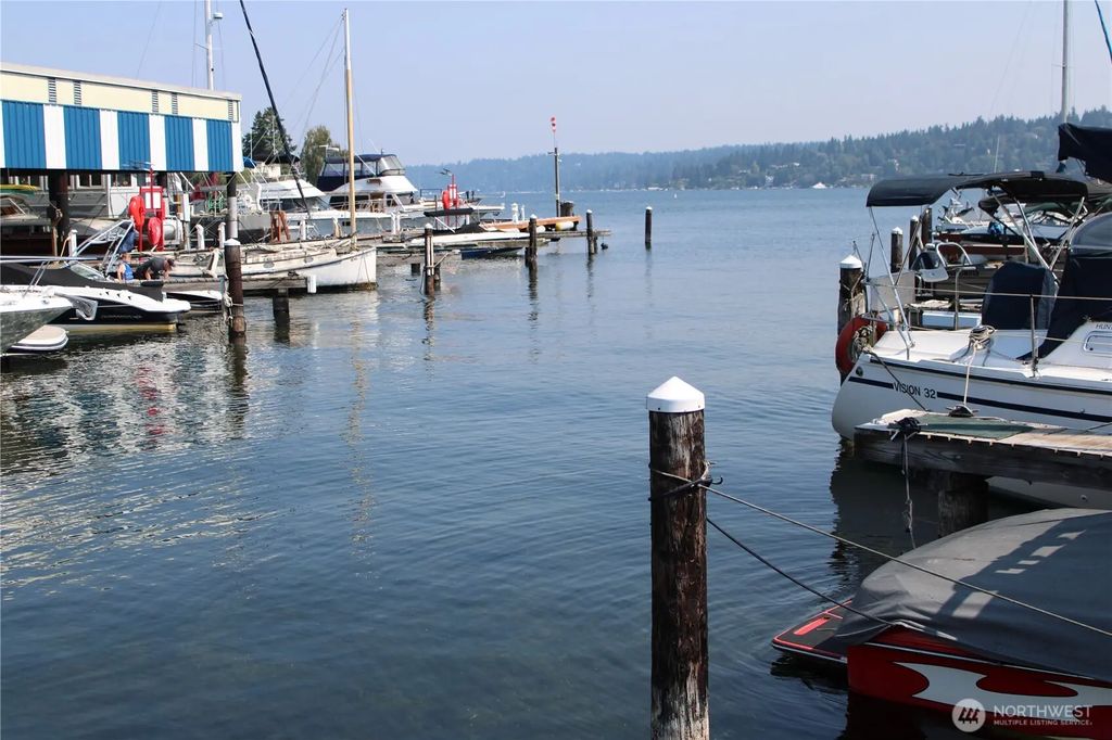 9050 Seward Park Avenue S 150, Seattle