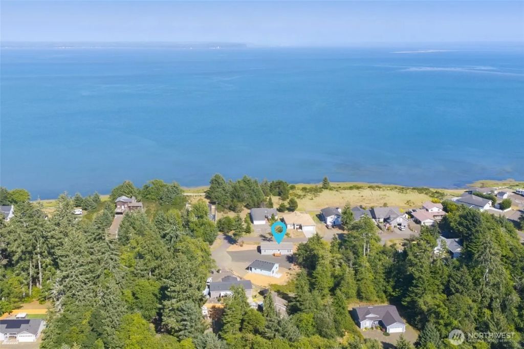 227 Sunrise Avenue Se, Ocean Shores