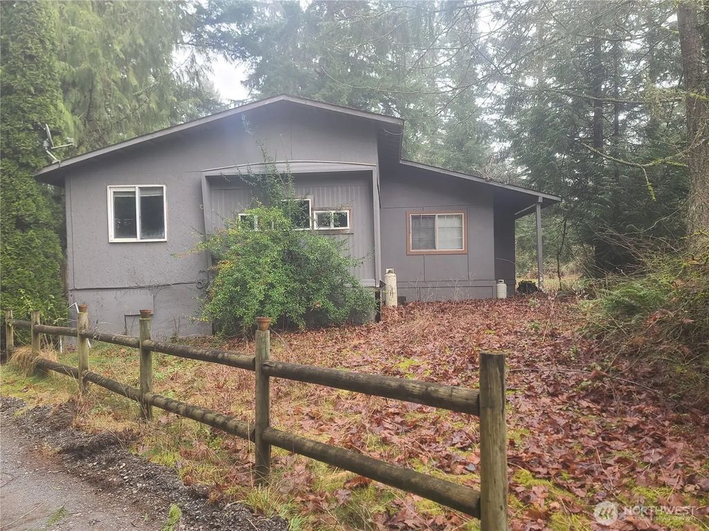35508 16th Avenue Ct S, Roy