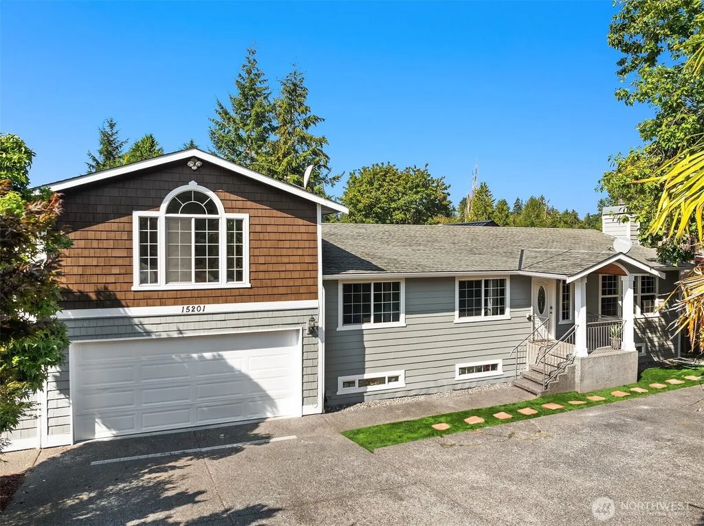 15201 Simonds Road Ne, Kenmore