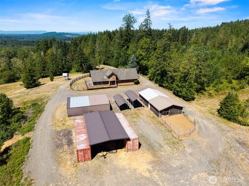 805 Luebke Road, Toutle