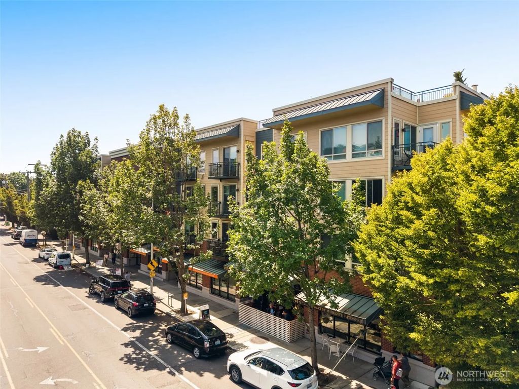 6801 Greenwood Avenue N 304, Seattle