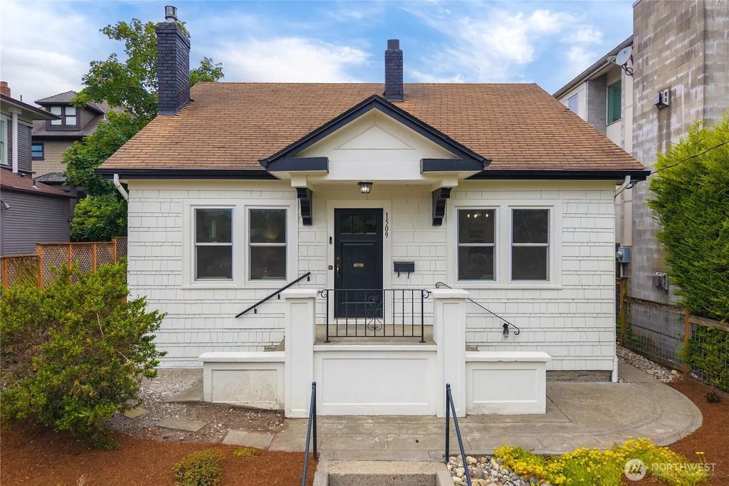 1509 4th Avenue W, Seattle