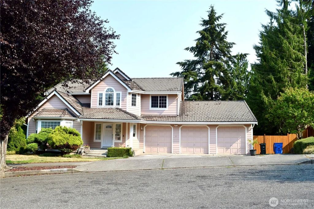 1605 27th Avenue Se, Puyallup