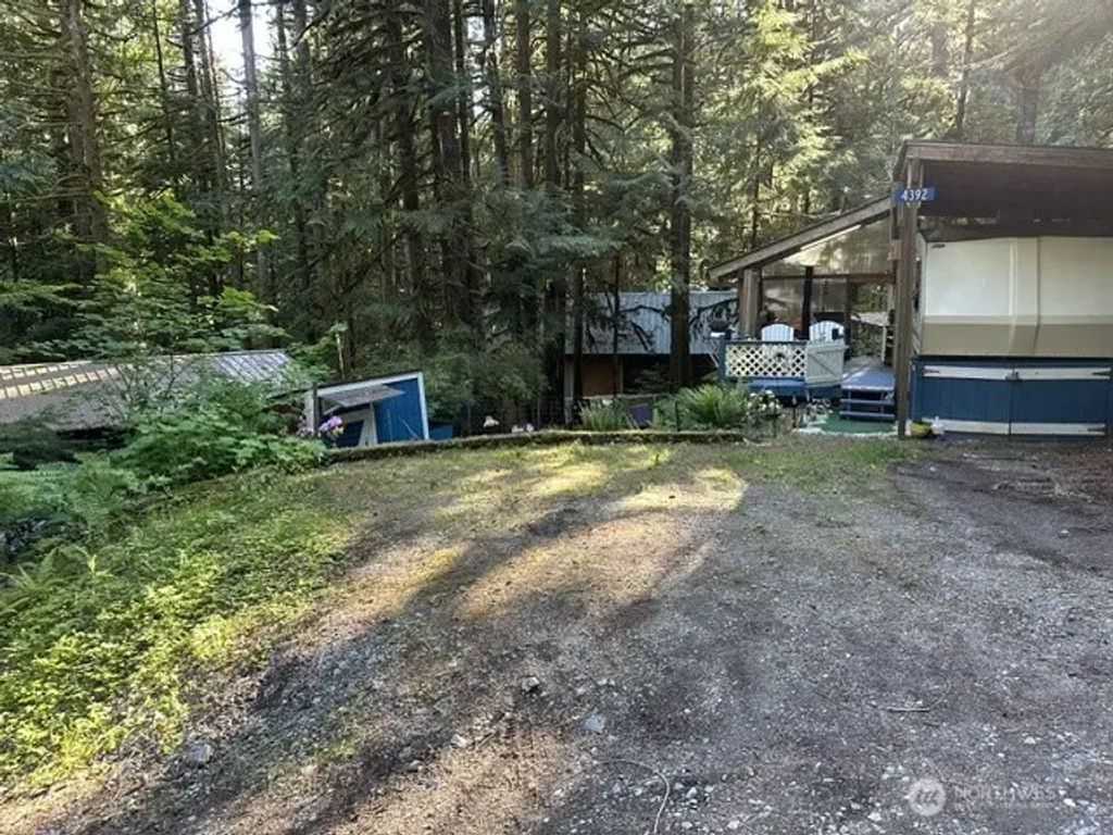 4392 Swinomish Trail B-28, Concrete