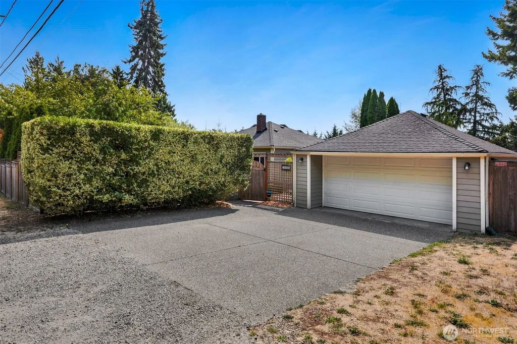 12025 56th Place S, Seattle