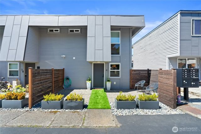 10112 Ne 68th Street 4, Kirkland