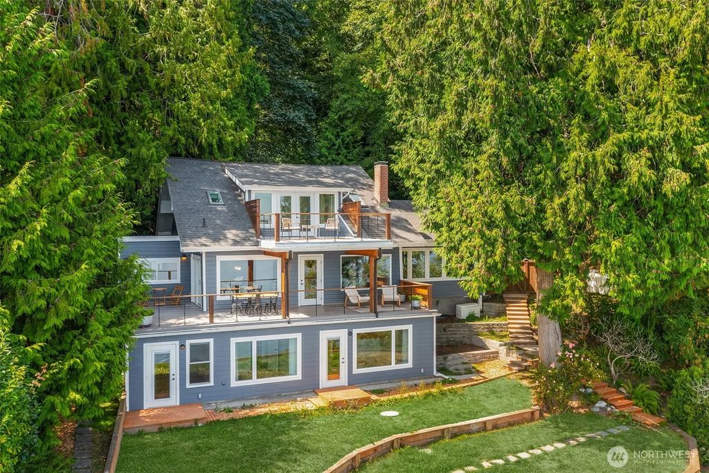 9943 Sw 123rd Place, Vashon