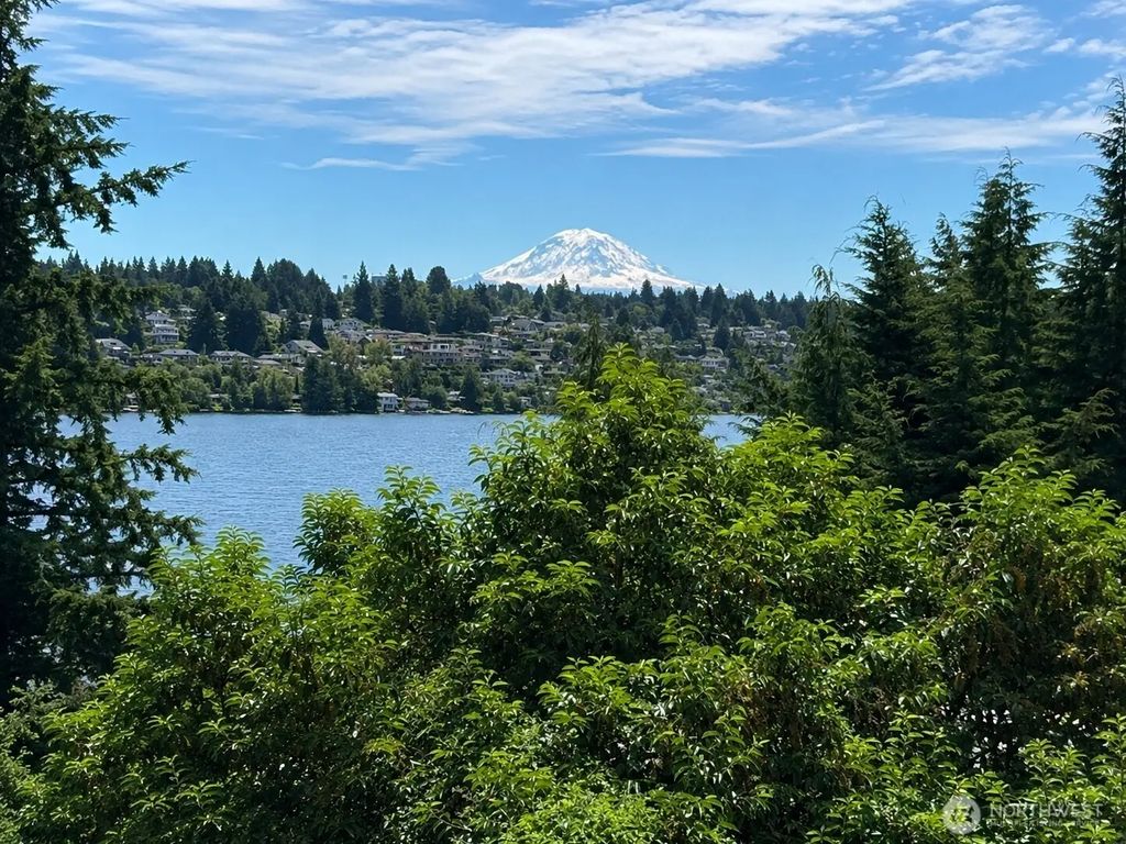 7432 E Mercer Wy, Mercer Island