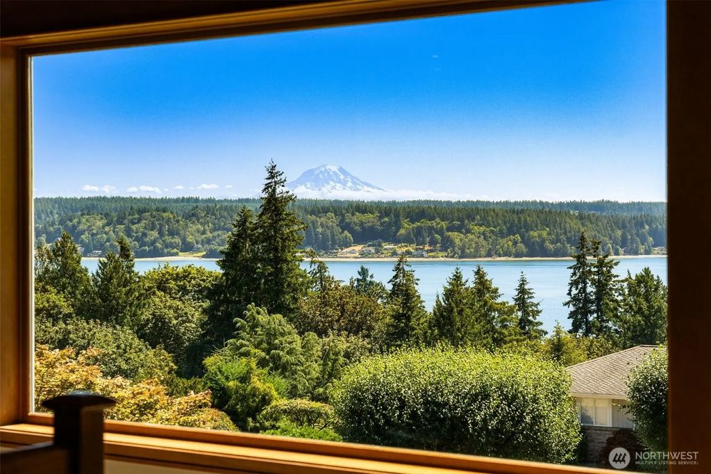 10321 123rd Street Nw, Gig Harbor