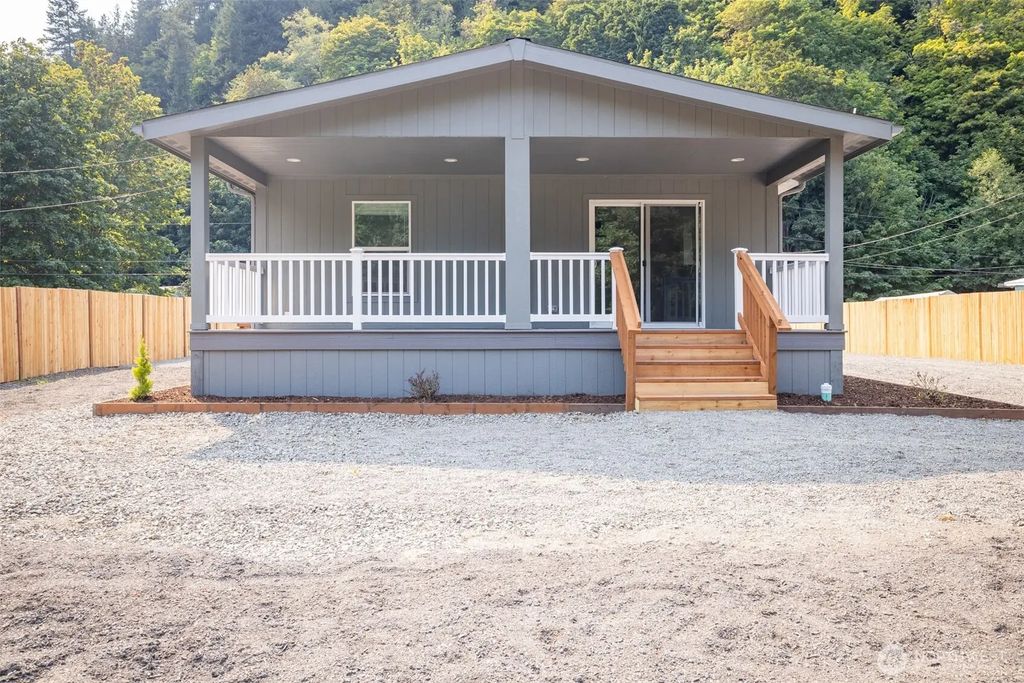 693 S Alder Lane, Port Angeles