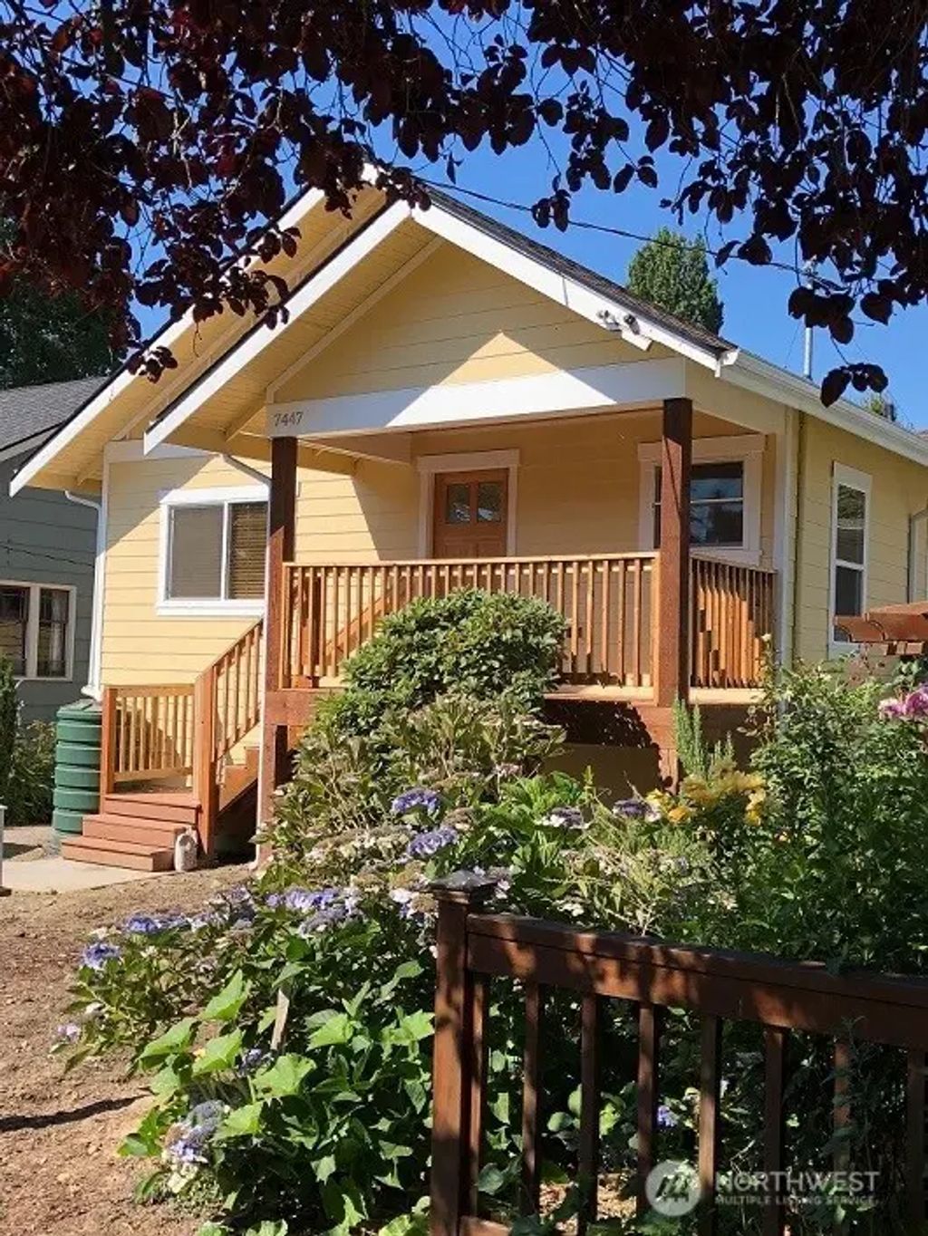 7447 Corliss Avenue N, Seattle