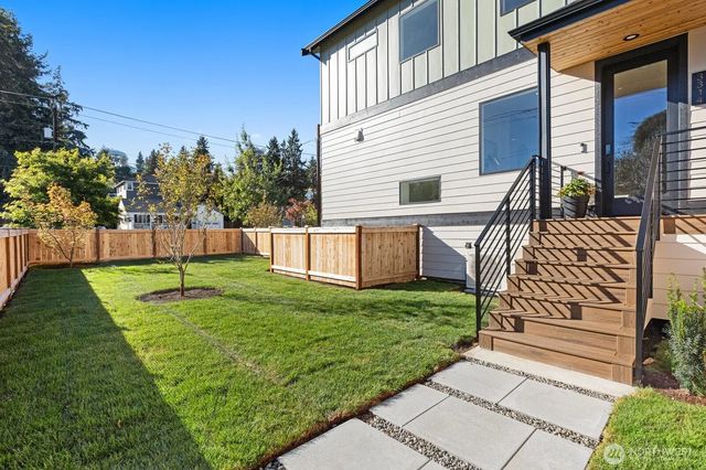 3314 W Dravus Street, Seattle